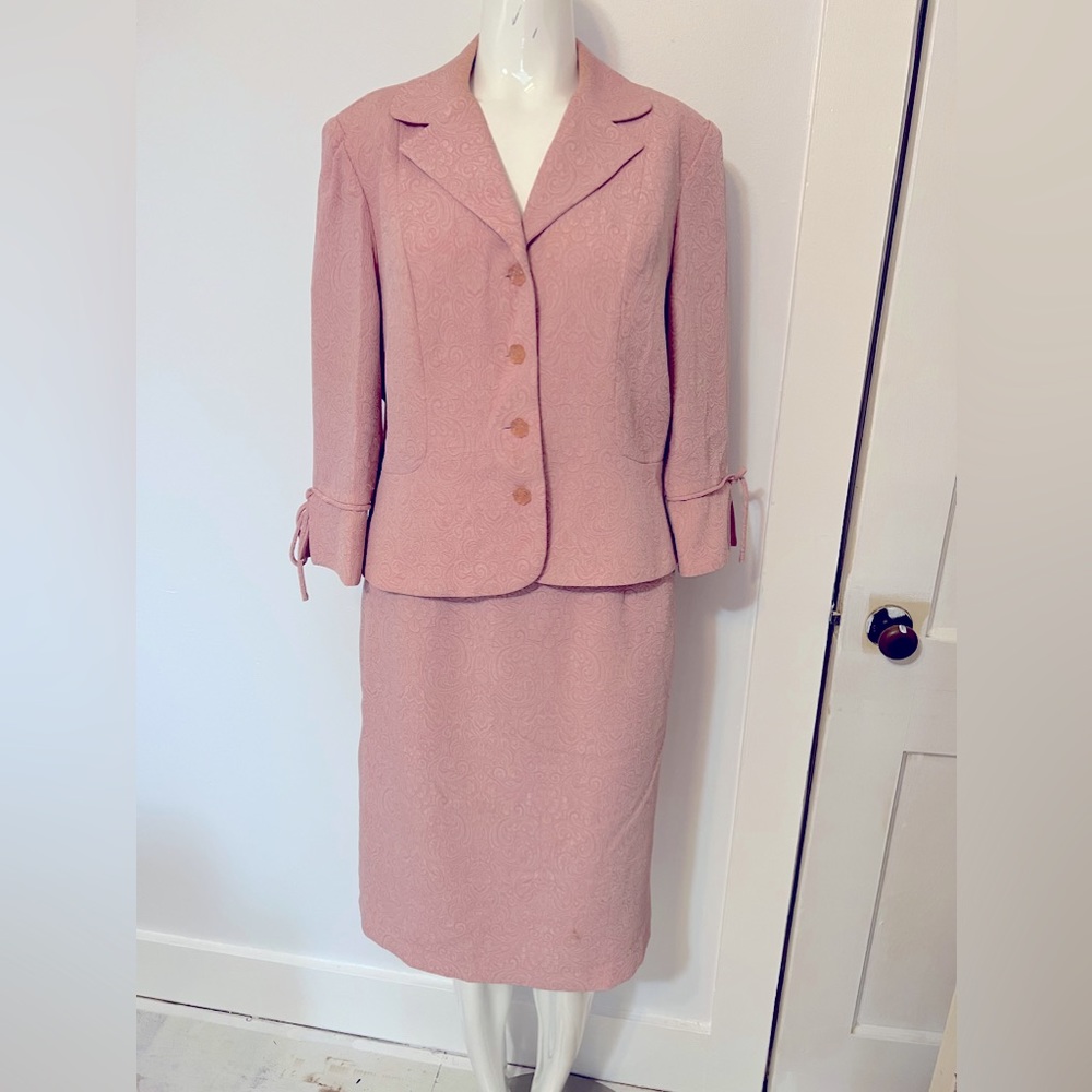 Studio 1 Vintage skirt suit set